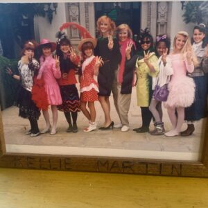 Kellie Martin Instagram - Wilderness Girls in my office🥰