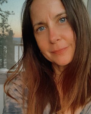 Kellie Martin Instagram - hello again❤️