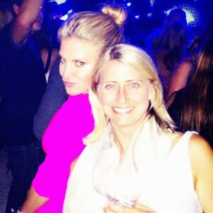 Kelly Noonan Instagram - 35 years of best friendship 🥂 HAPPY BIRTHDAY TO MY TWIN SOUL and SISTER Carolyn! She has been my ride or die since AYSO in 1989 ⚽️ Best auntie to Roo and the kindest heart imaginable. No wonder her name is CARE. May this crazy year bring you all the magic you deserve and more Buna! 💫