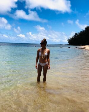 Kelly Overton Instagram - Endless summer…