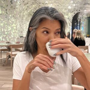 Kelly Hu Instagram - Post race hangover lunch.

📷 @catherinean 

#F1 #F1LasVegas