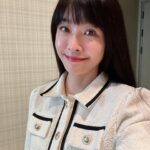 Kelly Huang Instagram - 39感恩日！生日快樂！ 謝謝阿水哥哥告訴我 39在日本有感恩的意思 39 日文發音接近Thank you (3Q) 所以3月9日這一天是「39感恩日」 我很榮幸在這一天出生（感恩媽媽真偉大） 44歲的生日，事事順心如意🌹 很感恩活到現在一路幫助我的人們 尤其今年特別以一種 「動念即許願成功」的模式 一步一步的在生活中向我展演 這似乎是在向我預告著 往後的人生必定是朝向 「溫暖、樂觀、向世界學習前進」 我的世界觀就是善良真誠的照映 喜怒哀樂都真實去體悟 沒試過怎麼知道？ 所以持續踏上未知的冒險旅程 勇敢的面對自己內心的恐懼 克服障礙達到自己的目標 分享給大家 我今年的生日願望 「不設限 無極限 勇闖未知領域」 最好的不一定是別人認為的 只有自己最清楚！ 也祝福39生日的大家生日快樂🎂🎁 對了！昨天是國際38婦女節🎀 感謝性平三法上路！ 《性別平等工作法》 《性騷擾防治法》 《性別平等教育法》 未來大家有法律上的支撐及幫助 遇到不舒服的對待 不要忍耐 不要縱容 不要漠視 旁觀者不要冷漠 我們可以有智慧的介入 1 要破壞性騷擾局面（技巧性的帶離現場） 2要對抗加害者（成為已知的第三方） 3要主動關心受害者（提供協助） 旁觀者需要做的，僅僅是在他人需要的時候，勇敢站出來，讓受害者不再孤單。 不管同性異性，這些事情都有可能發生。 不管加害與被害，這些事情都有可能被扭曲。 有人重視，有人關注，就像陽光普照般 無所遁形🫥 🙏願 世界🌍覺醒 🙏二元對立模糊 🙏無