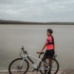 Kelly Huang Instagram - 週末愉快❣️喜歡騎車的朋友在哪裡🙋🏻‍♀️ 大家有推薦的路線嗎？ @taokasbicycle 道卡斯 @eventswheelhouse #金奇運動 #CROSS GR SPEC #taokas道卡斯電輔車