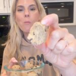 Kelly Kruger Instagram - HERE 👇🏻 These are my High Protein Cookie Dough Balls that I’ve done so many variations of. They are a staple in my fridge when I want a sweet snack with extra protein. They are so good!!! 1 cup almond flour 1/2 cup nut butter 1/2 cup vanilla protein powder 1/4 cup maple syrup or honey 1 tsp vanilla Chocolate Chips Mix everything together, form into little balls, set in the fridge for 20 minutes enjoy! Have you made these yet? Will you be? Are you sweet or savory person? #cookiedough #protein #proteinballs #chocolatechip #glutenfree #eeeats #buzzfeedfoods #cookie #nobakecookies