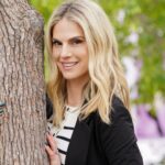 Kelly Kruger Instagram - ‼️200k!!! GIVEAWAY ‼️ CLOSED! See stories or highlight for winners! I hit 200k followers and as a thank you for all your daily support, 5 OF YOU, are going to be winning some of our top selling @madisoncharlesoils rollers and beauty products! I am so grateful for all your daily support and very excited to get to know so many new faces. This community is everything to me. For those who may not know, I am an actress you may know from soaps, hallmark, Netflix or some of your favorite TV shows. I am a mom of 2 girls and wife to @theedarinbrooks Before having kids i barely cooked. When I met my husband I didn’t even know how to chop garlic 🤣 I am so passionate about healthy eating and how to make it quick and easy for everyone to be able to do. I am also such a product junkie and love everything makeup / beauty so sharing tips and tricks I’ve learned over the years as an actress on sets and red carpets is so fun for me to do. I have a line of essential oil rollers and beauty products called Madison Charles. The products are therapeutic, non gmo, non toxic and changing many lives! Helping people sleep better, have less anxiety, fuller thicker hair and the list goes on. To win the oils plus some other goodies: 1. Comment where you’re from, what your favorite food is and your one go to beauty product. Optionally you can also tell me a little bit about yourself! 2. Tag 2 friends 3. Share this post in stories for triple entry. Winner will be announced next Monday Feb 26th #200k #gift #essentialoils #givingback #aboutme