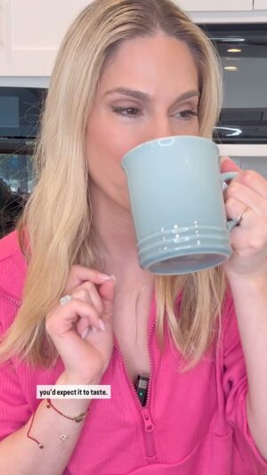 Kelly Kruger Instagram - So while it’s true. Adding baking soda to coffee balances the ph and lowers acidity it truly was not enjoyable and tasted salty. If you can handle it, amazing but for me, I pick my poisons and if im going to have a cup of coffee I’m going to enjoy it! 

Balance. It’s all about balance.

I share tons of healthy living tips, healthy food and clean beauty but it’s never a one size fits all. Take what works for you and leave the rest. Love u guys 🩷🩷 

#coffee #healthylifestyle #tipoftheday #coffeetime