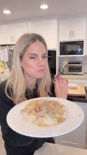 Kelly Kruger Instagram - HERE!👇🏻

RED CURRY COCONUT CHICKEN AND HIGH PROTEIN RICE! 🍚 
We have eaten this 3 times in the last week and a half!!! I just did a live over on TT making this for a 3rd time. It’s so so good if you love a creamy Thai inspired chicken and rice. If you don’t, omit the red curry paste and add Parmesan! 

1.5 lbs chicken thighs, boneless and skinless, cut into bite-sized pieces
- 1 can (13.5 oz) coconut milk
- 2-3 tablespoons red curry paste use less if u want less spice I do a tsp when the kids eat it. 
- Salt, pepper, onion powder, garlic powder to taste
- 1 onion, chopped
- 3 cloves garlic, minced
- 2 tablespoons avocado oil
- 2 cups jasmine rice
- 4 cups bone broth
- Fresh cilantro and lime wedges for garnish

Instructions:

1. In a large bowl, season the chicken pieces with salt, pepper, onion powder, and garlic powder. Set aside.

2. In a large skillet or pot, heat the avocado oil over medium heat. Add the chopped onions and minced garlic, sauté until fragrant and translucent.

3. Add the seasoned chicken pieces to the skillet and cook until browned on all sides.

4. Stir in the red curry paste and cook for another minute to release its flavors.

5. Pour in the coconut milk, stir well, and bring to a simmer. Let it simmer for about 15-20 minutes until the chicken is cooked through and the sauce has thickened.

6. Meanwhile, rinse the jasmine rice under cold water until the water runs clear. In a separate pot, combine the rinsed rice and bone broth. Bring to a boil, then reduce heat to low, cover, and simmer for about 15-20 minutes or until the rice is cooked and the liquid is absorbed.

7. To serve, spoon a generous portion of rice onto each plate. Top with the red curry coconut chicken and sauce. Garnish with fresh cilantro and lime wedges.

#chicken #whatsfordinner #coconut #eeeeats #comfortfood #glutenfreefood #glutenfreerecipes #feedfeed #buzzfeedfood #recipeshare
