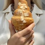 Kelly Kruger Instagram - Croissant 🥐 ☕️ First Coffee video of the year! (And prob the last 🤣) Are you watching the #GoldenGlobes tonight? #funnyvideo #comedy #coffee #croissant