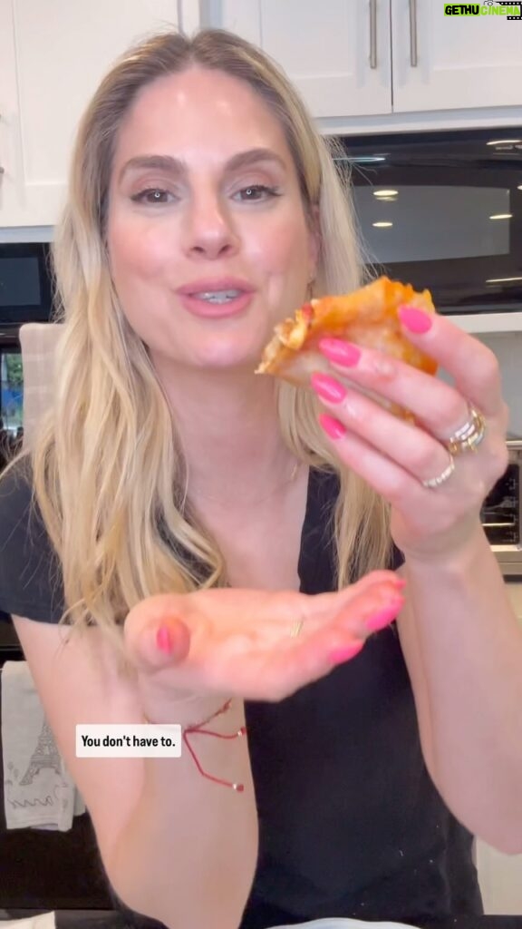 Kelly Kruger Instagram - Quick easy dinner idea! (Or late night snack if you’re watching now.) Use gluten free or regular tortillas Add marinara sauce Favorite pizza toppings Cheese (Mozzarella & Parmesan ) Italian seasoning Bake at 375 for about 12 min or until cheese is brown and tortilla is crispy Who’s making this?? #pizza #glutenfree #comfortfood #easyrecipe #eeeeeats #cheese