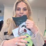 Kelly Kruger Instagram - HERE 👇🏻 **Comment “Tea” and I’ll send a link with all these teas and the rollers, cookie dough balls to your DM! Tea is a staple in my life. My husband always tells me we need to be in London because High tea is my thing. My teas are little rituals. I pair them with different things like protein cookie dough balls, my essential oil rollers. Milk tea lattes like I ENJOY my tea time okay???? 🤣 my girls and I have tea parties daily and I love it!!! Are you into tea?? If so, which ones? #tea #teatime #wellnessjourney