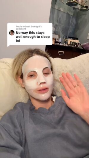Kelly Kruger Instagram - Over 7 million views on Tik Tok right now this viral collagen mask is back in stock after being sold out for awhile.

Comment “Glass skin” and I’ll DM you the link!! 

This mask is so incredibly hydrating. It’s super comfortable and feels so good on the skin! Another Korean skincare product that delivers what it promises 🙌🏻🙌🏻 

Happy Makeup Monday!! 💄❤️

#skincare #skincareroutine #glassskin #koreanskincare #hydratingskincare #clearskin #skincaretips