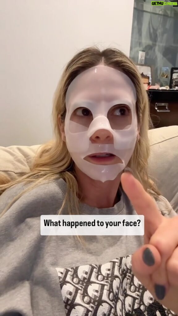 Kelly Kruger Instagram - HERE👇🏻 I tested out this viral Korean sheet mask so you don’t have to (but you should because it lives up to the hype) completely sold out on Tik Tok **Comment “link” and I’ll send you the link to your DM. It’s a collagen sheet mask that you technically can wear overnight and when u peel it off in the morning your skin is like, well, glass. Smooth, hydrated, plump. Today’s makeup Monday is another viral skincare trend tested for you. Comment any requests you have below! (If you’re new here, every Monday I post a makeup or beauty video or tutorial . I’m not a makeup artist, just an actress obsessed with products who’s worked w so many pro makeup artists and I learn all I can!) #skincare #skin #koreanskincare #sheetmask #collagen #clearskin