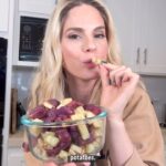 Kelly Kruger Instagram - AIRFRIED SWEET POTATOES 🍠 This is such an old recipe of mine that I’ve never shared because It was always just my boring sweet potatoes but literally everyone who tries them freaks over them so decided to finally share! My kids love them too, we go through a lot of them a week over here. Do you prefer sweet or regular potatoes? Measure everything with your heart. I put a ton of seasoning! Salt & pepper Garlic powder Onion powder Olive oil or avocado oil Toss everything together and air fry at 375 or 400 for about 18 minutes depending on your air fryer. #sweetpotato #recipe #recipeoftheday #potatoes #dinner