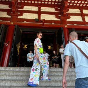 Kelly Pfaff Instagram - Photo Dump Tokio 🇯🇵 #expeditiegoorisjapan🇯🇵 8 januari om 21:50 op Vtm2 en op @vtm_go