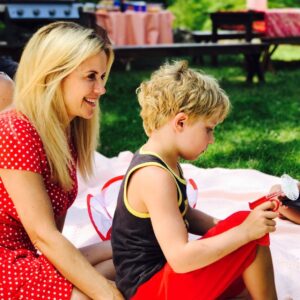 Kelly Preston Instagram - Happy 4th... peace, love, kindness and apple pie