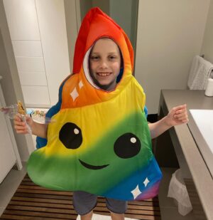 Kelly Preston Instagram - Happy Halloween rainbow poop! 🌈