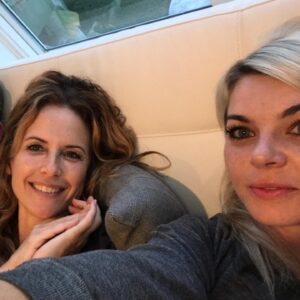Kelly Preston Instagram - Yay going  into the weekend with good friends @meshugg TGIF 💕♥️