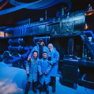 Kelly Preston Instagram - #tbt We had so much fun sledding in Florida at the Polar Express ice sculpture exhibit!! I still can’t believe these are made of ice. Happy Holidays!! ☃️❄️