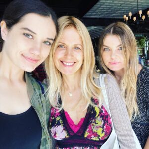 Kelly Preston Instagram - Happy Birthday to me! Lol Thank you my favorite daughter @ella.travolta and @meshugg 💕🌸🧡
