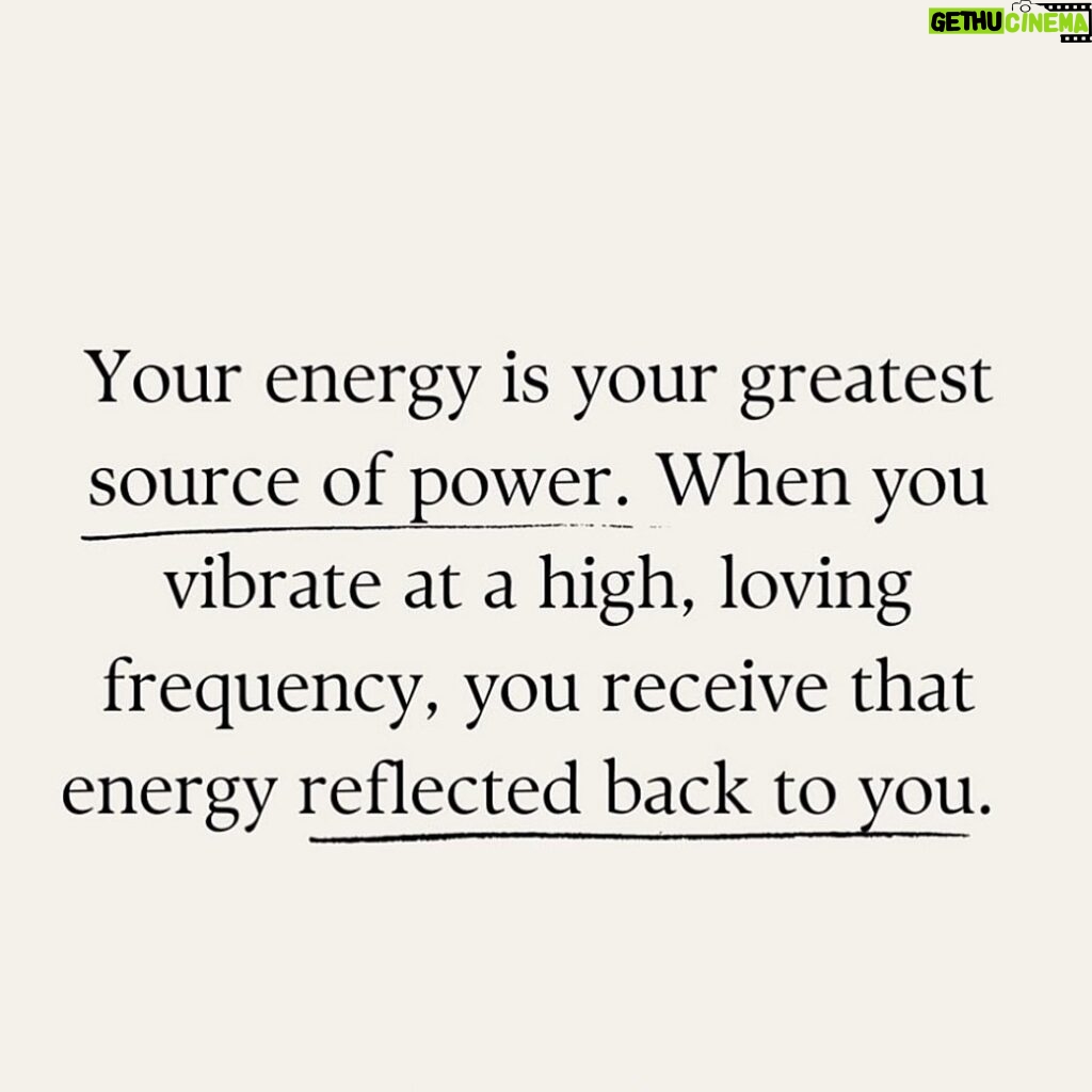 Kelly Tandiono Instagram - Positive vibration ❤️ . #Energy #PositiveVibes #Motivation
