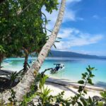Kelly Tandiono Instagram - The beauty of Triton Bay, West Papua being isolated with no signal for one week is the best escape to paradise to rejuvenate your body, mind and soul before heading back to the hustle and bustle city of Jakarta. ♥️🇮🇩 . Outfit @covermenot.co All shot using @oppoindonesia N3 Flip the hasselblad camera is insaneee!!! . #TritonBay #Kaimana #WestPapua #ShotOnOPPON3Flip #ShotOnOppo
