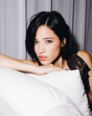 Kelsey Asbille Instagram - @yslbeauty #yslbeautypartner #yslbeauty @vanityfair