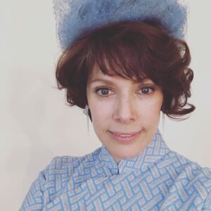 Kenia Gascón Instagram - Hoy comienza mi participación en #silvialaserie por @canalestrellas 
8:30 pm