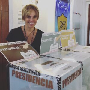 Kenia Gascón Instagram - Hoy triunfó la democracia. Mañana quiero que gane nuestra selección.