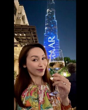 Kenix Kwok Ho-Ying Instagram - Cheers 🎅🏻🎄🌟🍾🥂❤️❤️