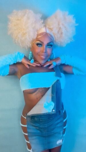Kenya Michaels Instagram - Bubbles🌀Burbuja
  #powerpuffgirls 

She is the Joy and the Laughter; she is the emotional glue of the superhero trio. She is the "sugar" ingredient of the three.

makeup and costume by Me 
Hair @edwardsizzahands2.0 

#powerpuffgirls #puertorico #cosplay #cosplayer #cosplaygirl #bubblespowerpuffgirls #burbujachicasuperpoderosa #chicassuperpoderosas #halloween #halloweencostume #costume #costumedesign #hallowen2021