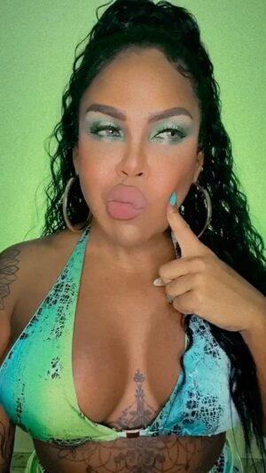 Kenya Michaels Instagram - Quise decir Verduras 🌽 🥬 🥦🥕🤦🏾‍♀️