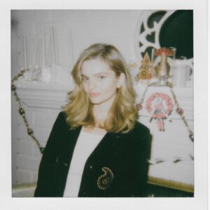 Kerris Dorsey Instagram - it’s the most wonderful time of the year.... capricorn season ♑️🎄😈