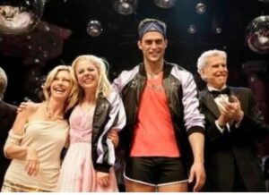 Kerry Butler Instagram - What a thrill to meet my biggest inspiration.  When I found out #olivianewtonjohn was coming to the opening night of #xanadu I was so nervous.  I didn’t want her to think I was making fun of her!! I LOVED her!! Once the show started I could see she was falling out of her seat laughing.  She could not have been more kind or gracious, and said She couldn’t believe I got everything about her. 💕RIP #youaremagic