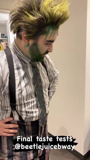 Kerry Butler Instagram - Last few lip gloss taste tests @beetlejuicebway  Two more today - and that’s it!  Stay to watch the strange mishap with @davidsjosefsberg #broadway #beetlejuice #beetlejuicebroadway #beetlejuicebway