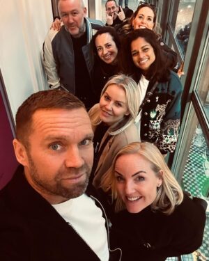 Kerry Ellis Instagram - Sunday with friends…. Perfect 😊