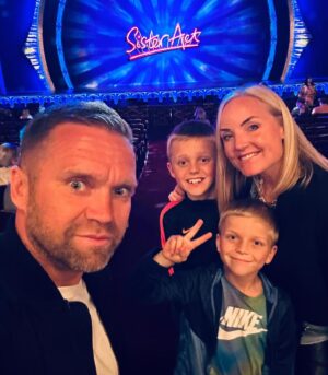 Kerry Ellis Instagram - Happy dad’s day !!!!!!! We are so lucky to have you … #bestdadever #happyfathersday #family #love