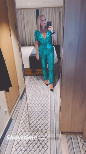 Kerry Ellis Instagram - What a lovely week sailing round the Norwegian feuds performing so beautiful shows for some beautiful people. Thank you for coming out and supporting and I’ll see you on the next one.  @pandocruises @nadinemerabi @louboutinworld