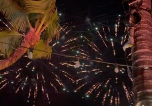 Kerry Ellis Instagram - Happy new year everyone ❤️❤️❤️