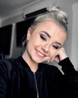 Kerry Ingram Instagram - 🧀