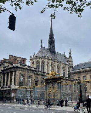 Kethelllen Avelino Instagram - De mais um dia de turista nesse lugar mágico ✨🥹🇫🇷🌹