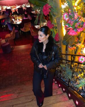 Kethelllen Avelino Instagram - Night em Paris 🇫🇷🖤🩶

#budhabar #paris