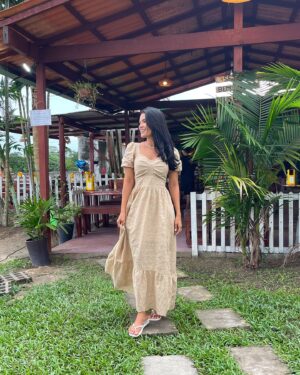 Kethelllen Avelino Instagram - Sábado ✨🤍🌹🌳🌱