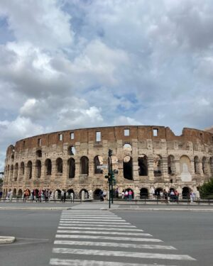 Kethelllen Avelino Instagram - Nossas aventuras em Roma 🇮🇹🙏🏽🫶🏻
Love you baby❤️