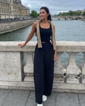 Kethelllen Avelino Instagram - De mais um dia de turista nesse lugar mágico ✨🥹🇫🇷🌹