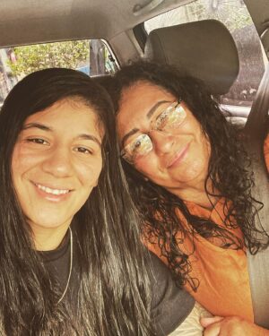 Ketlen Vieira Instagram - Mãe hoje é seu aniversário, que hoje seja um dia abençoado em sua vida , que Deus multiplique seus anos de vida aqui nessa terra, com muita saúde ,paz felicidade! Obrigada por ser esse exemplo de força, garra e determinação. Você é a minha maior incentivadora ,graças a Deus e a você mãe que me tornei a atleta que sou hoje ! Obrigada por tudo mãe , te amo ❤️