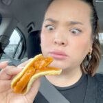 Khate Lessard Instagram - TASTE TEST🔥 C’est quoi tes combinaisons que je devrais goûter?👀 #mcdonalds #tastetest