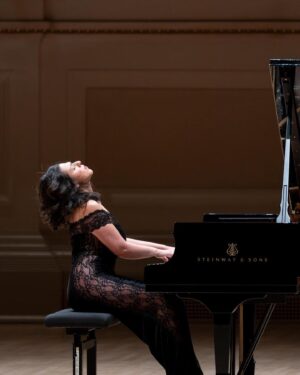 Khatia Buniatishvili Instagram - Carnegie Hall - October 19 2023 

New York - city of « dreams come true », or simply city of dreams..
I deeply, truly, outstandingly love you, New York ♥️ Thank you for letting me in your heart.

Photos n. 1,6,7,8,9,10 @jennifertaylorphotography 

#carnegiehall #newyorkcity #soldoutconcert #recital #sternauditorium #perelmanstage #labyrinth #cartier #art #music #piano #concert #love #life #khatiabuniatishvili