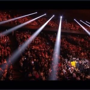 Khatia Buniatishvili Instagram - Le Gala de @piecesjaunes à @accor_arena de #Bercy
pour lever des fonds en faveur de l’association Les Pièces Jaunes et améliorer le cadre de vie des enfants et adolescents hospitalisés ou en souffrance. Un petit geste qui pourrait changer une vie. Merci à tous pour leur contribution ❤️

#piecesjaunes #accorarena #paris #france #brigittemacron #asaprocky #rihanna #orchetrelamoureux #adrienperruchon #gims #tchaikovsky #gautiercapuçon #maroon5 #straykids #blackpink #concert #france2 #liveconcert #music #art #piano #love #life #khatiabuniatishvili