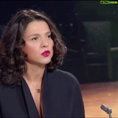 Khatia Buniatishvili Instagram - Khatia interviewed on Swiss National télévision RTS1 by Philippe Revaz. Link in bio ⬆️ for the full interview. Khatia sur RTS1 avec Philippe Revaz. L’interview complet sur Link In Bio ⬆️ #rts #rts1 #philipperevaz #khatiabuniatishvili #peace #khatiabuniatishvili