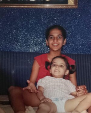 Khushi Mishra Instagram - तेरा मुझसे है पहले का नाता कोई
युही नही दिल लुभाता कोई👭♥️
.
After a whole day of searching for decent pictures, here’s wishing you the happiest returns of the day my Atru! Your pure heart deserves the world and I’m manifesting it for you🥹 I love you in this and all the other lifetimes👼🏻♥️

Ps: Please convince @atisha92 in the comments to not decapitate for the 3rd picture🙂